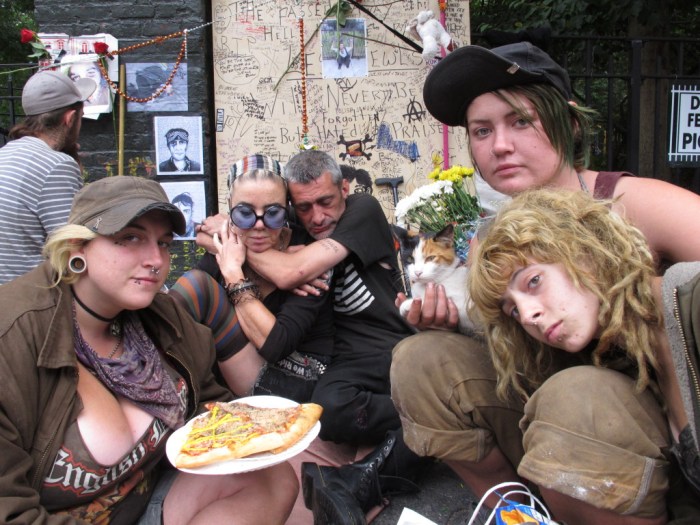 jewels-crusties-and-cat-1024x768